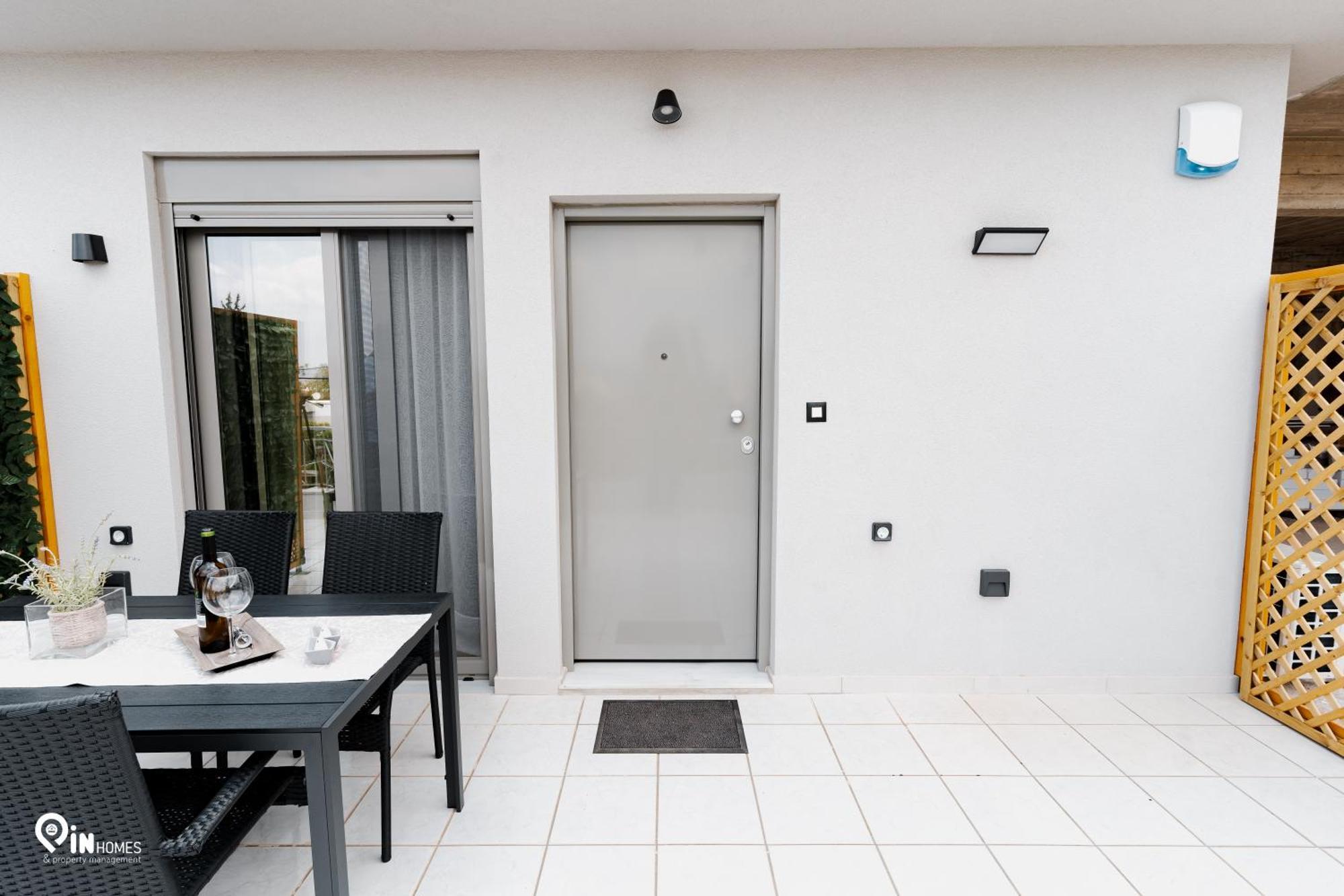 Phevos & Athena Luxury With View In * Nea Makri