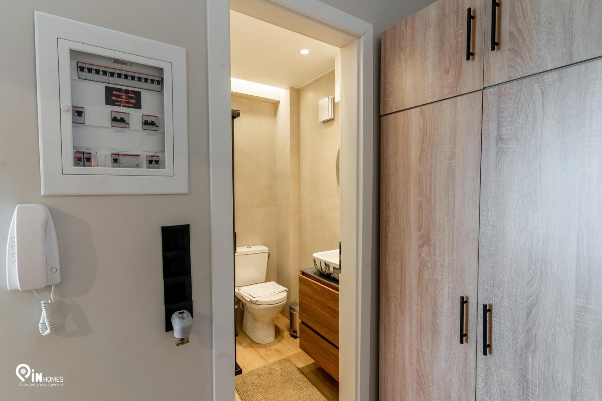 Phevos & Athena Luxury With View In Holiday home *
