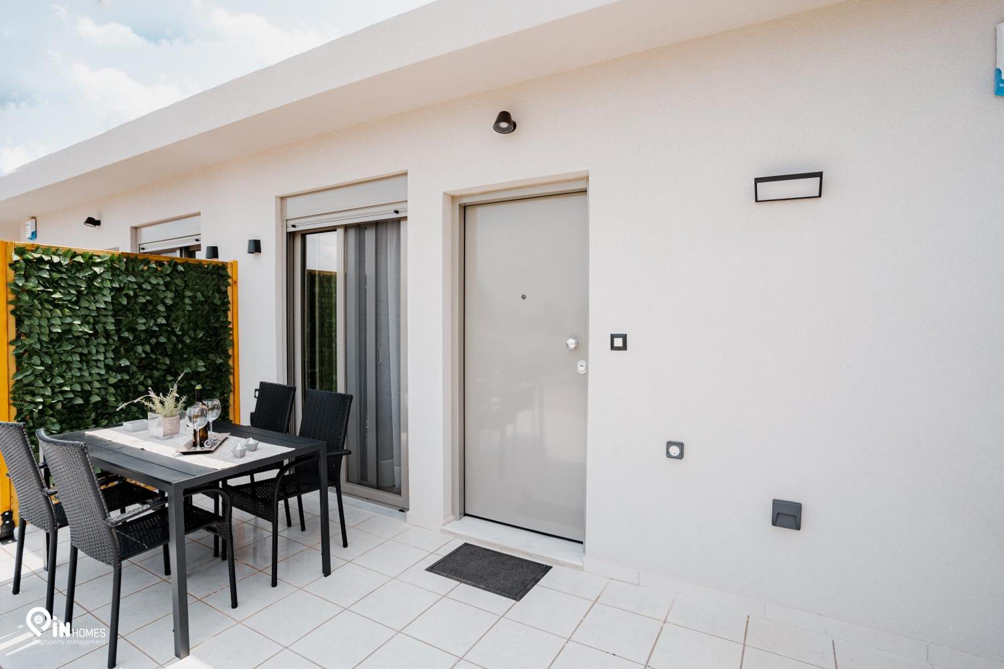 Phevos & Athena Luxury With View In Nea Makri