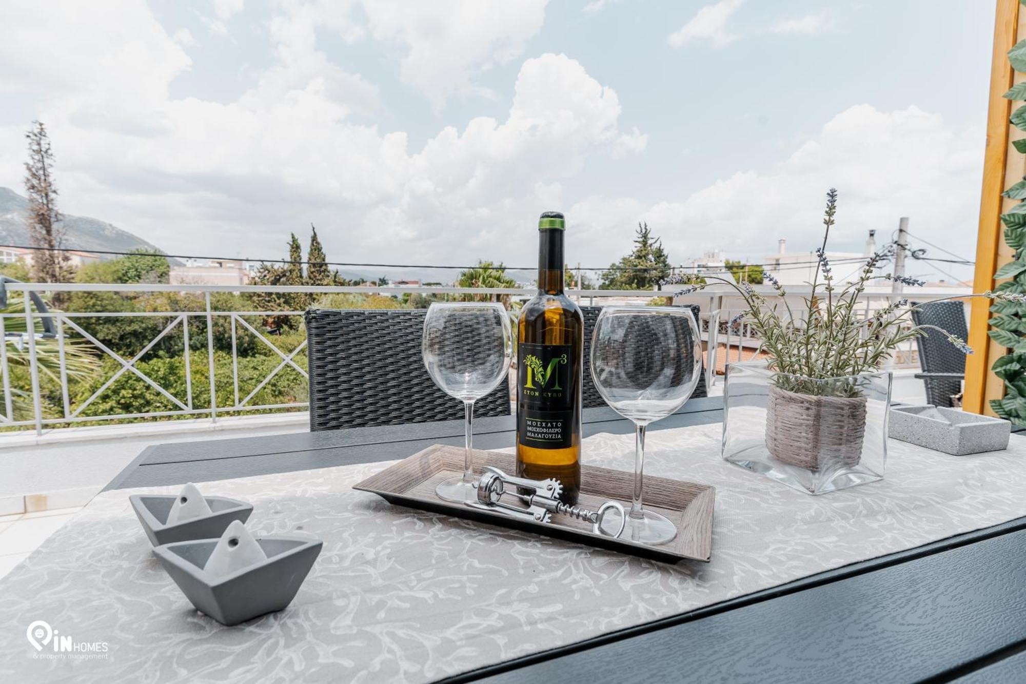 Holiday home Phevos & Athena Luxury With View In *